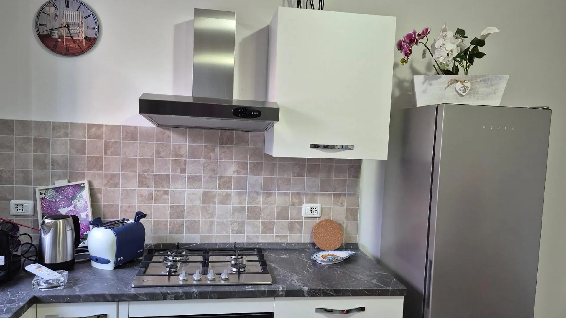 Le Mimose Holiday House Di Como - غْرانداتي