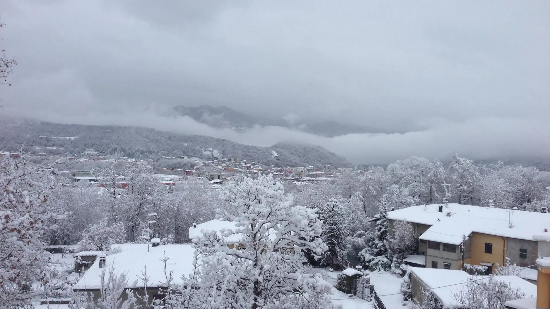 Le Mimose Holiday House Di Como - Grandate İtalya